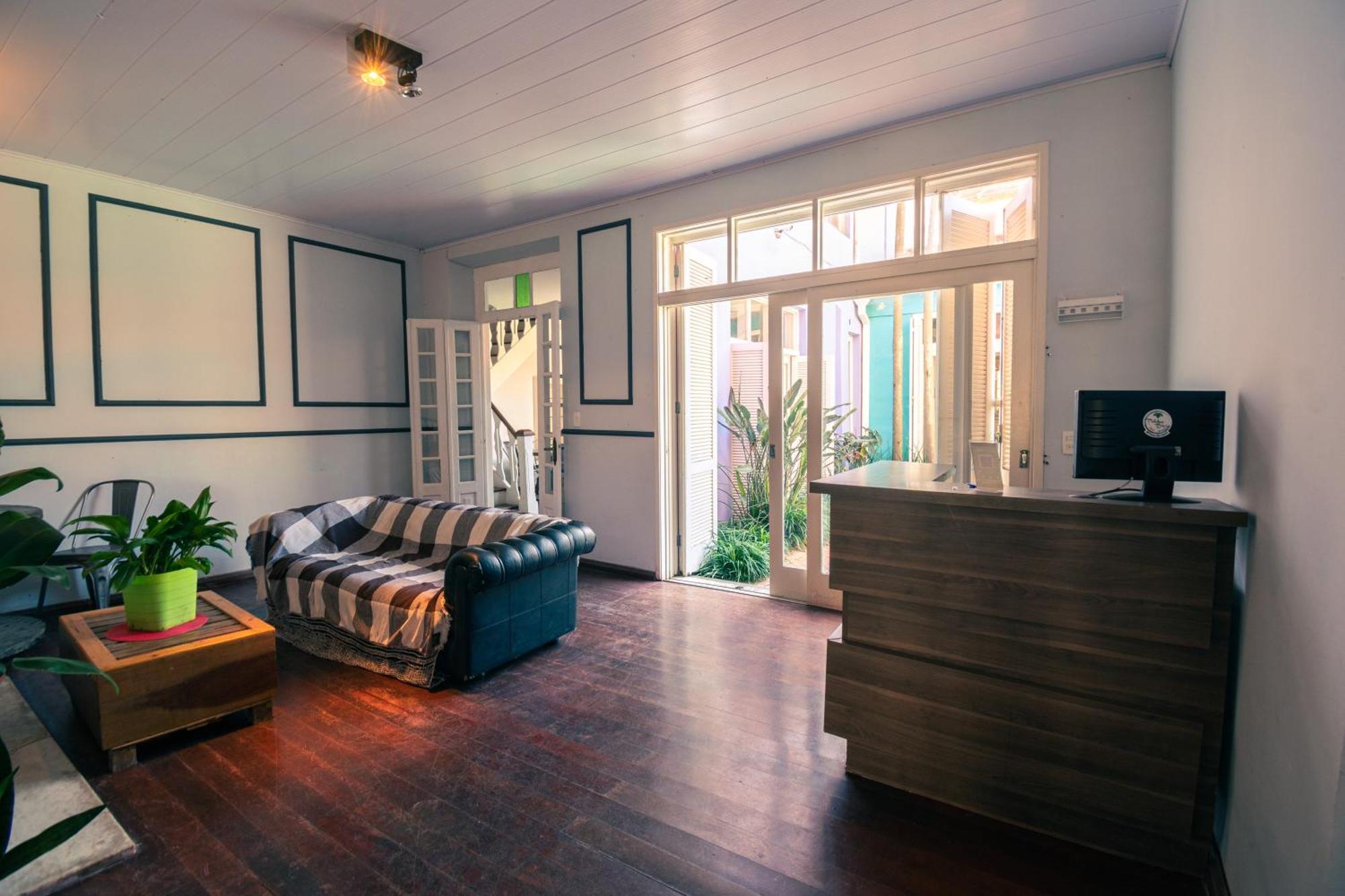 Pelotas Bier Hostel エクステリア 写真